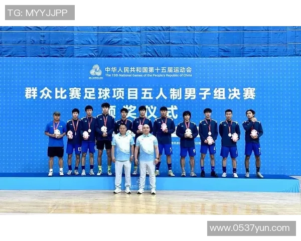 蓝色球星队的荣耀与征途:足球传奇背后的奋斗与梦想